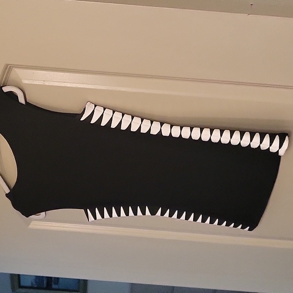 FLATTERING 💥 BAILEY44 Fitted Sleeveless Top - Versatile and Timeless! - Picture 4 of 4